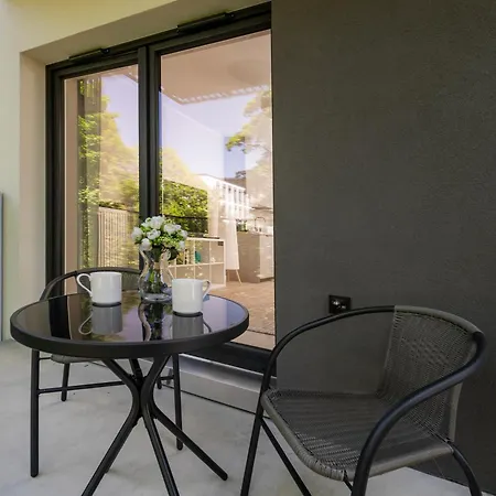 Fabryczna - Workspace, Balcony - By Rentujemy Apartament Łódź