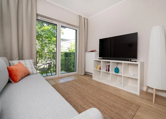 Fabryczna - Workspace, Balcony - By Rentujemy Apartment